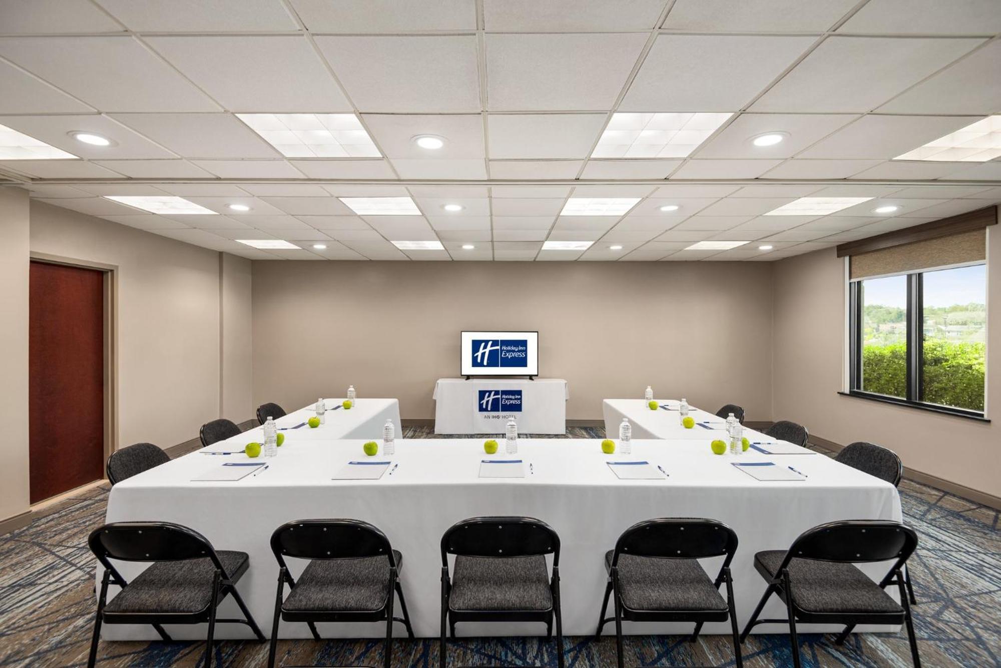 Holiday Inn Express & Suites Mobile West I-10 By Ihg Тіллменс-Корнер Екстер'єр фото